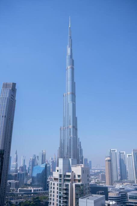 Luxury Burj Khalifa View - Mins Walking Dubai Mall Apartment Bagian luar foto