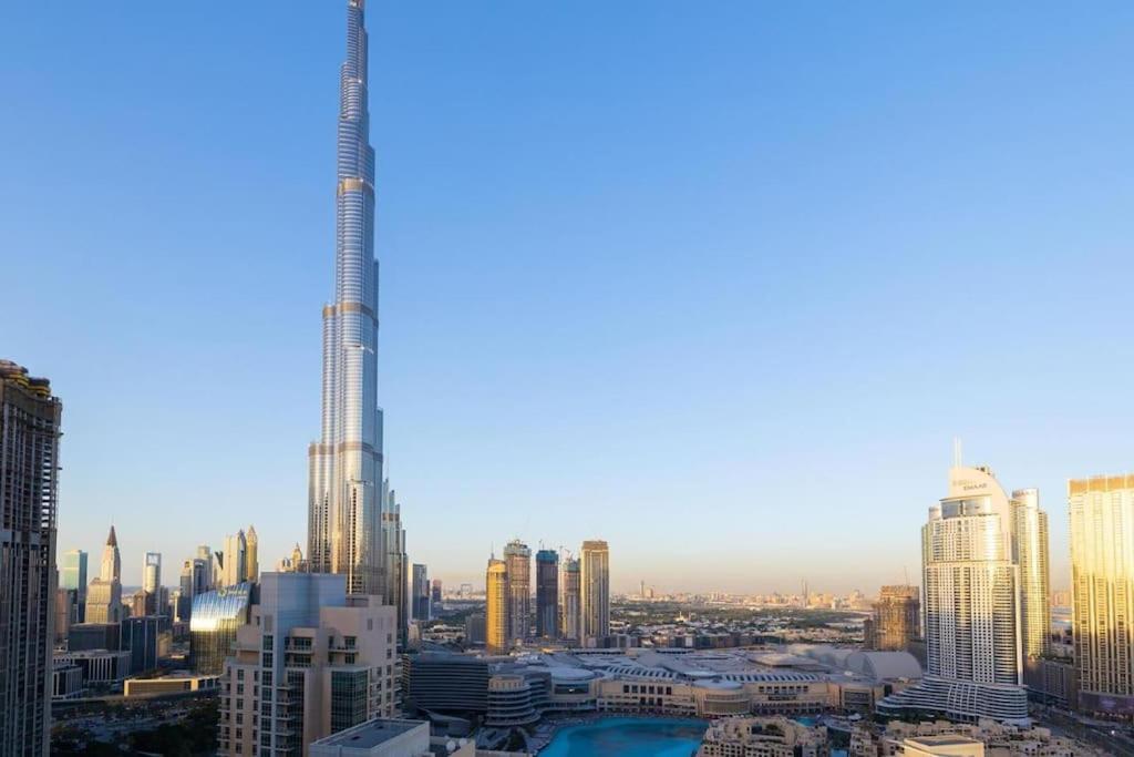 Luxury Burj Khalifa View - Mins Walking Dubai Mall Apartment Bagian luar foto