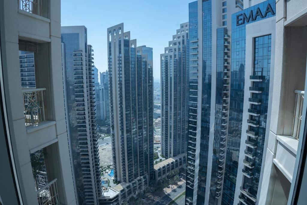 Luxury Burj Khalifa View - Mins Walking Dubai Mall Apartment Bagian luar foto